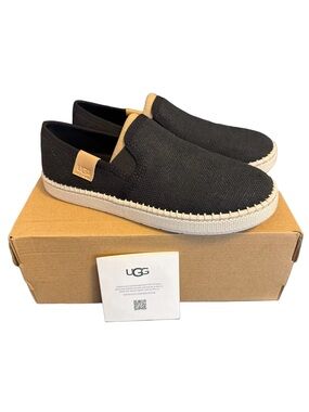 UGG Women’s W Luciah Slip-On Sneakers in Black with Off-White Soles, Size 6 NWT